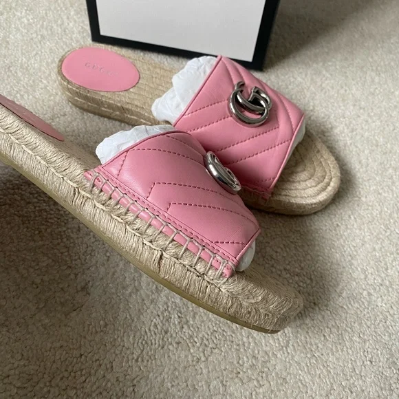 SOLD **BRAND NEW GUCCI SANDALS** - Picture 8 of 15